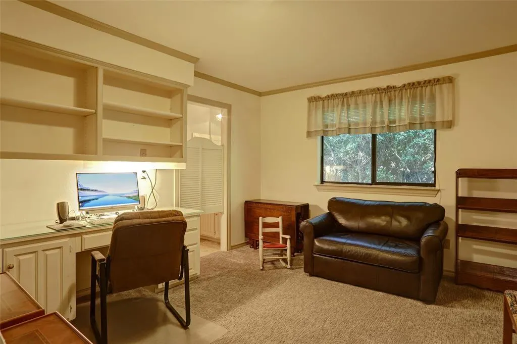 6010 Steamboat Drive