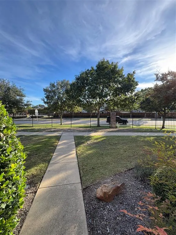 575 S Virginia Hills Drive, #105