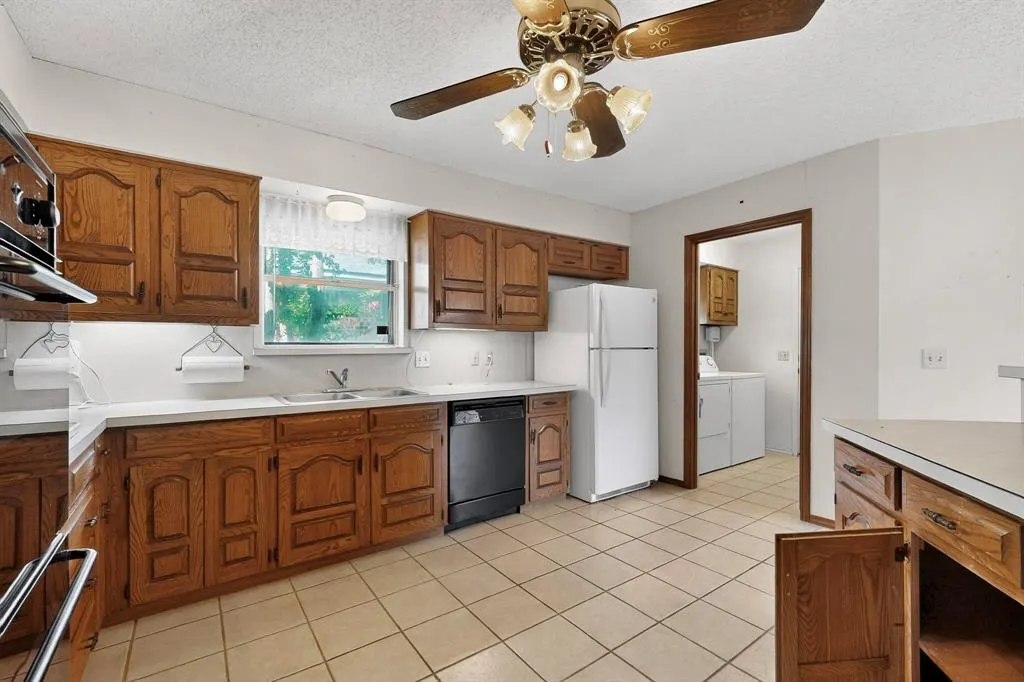 2417 Parkhaven Drive