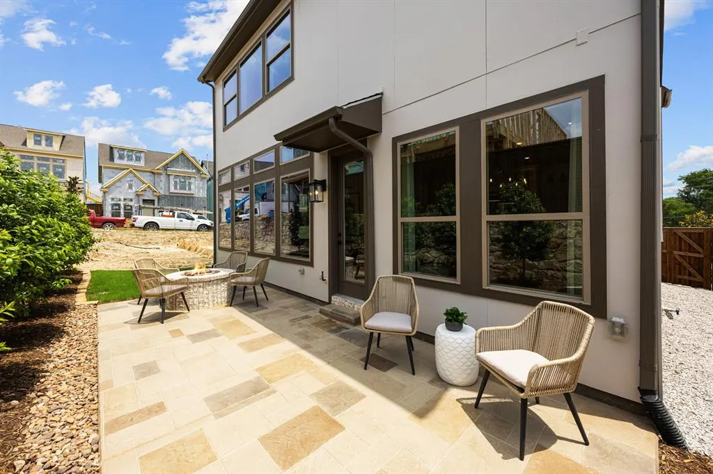 9141 Amilie Vue Lane