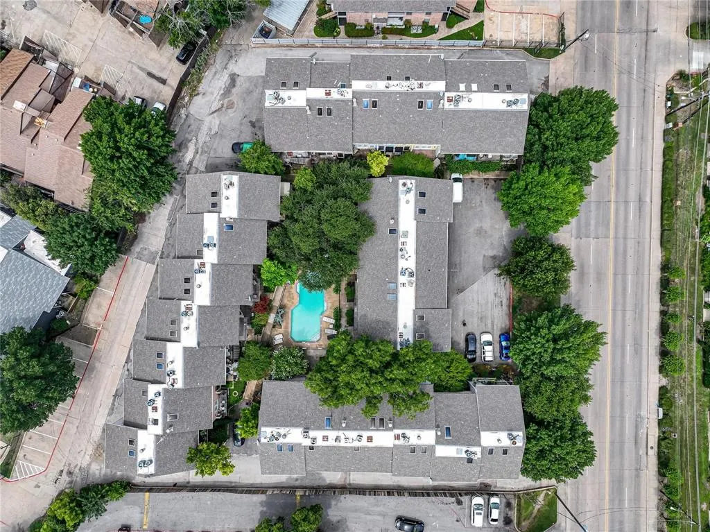 8522 Park Lane, #16