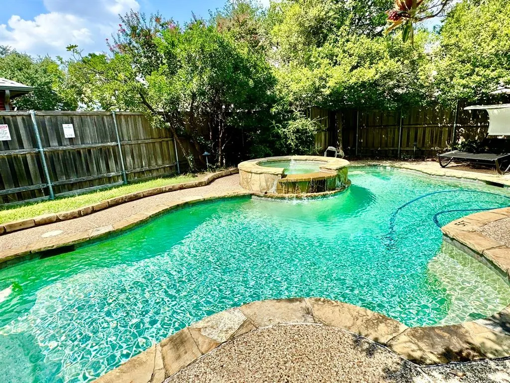 2429 Deer Horn Drive