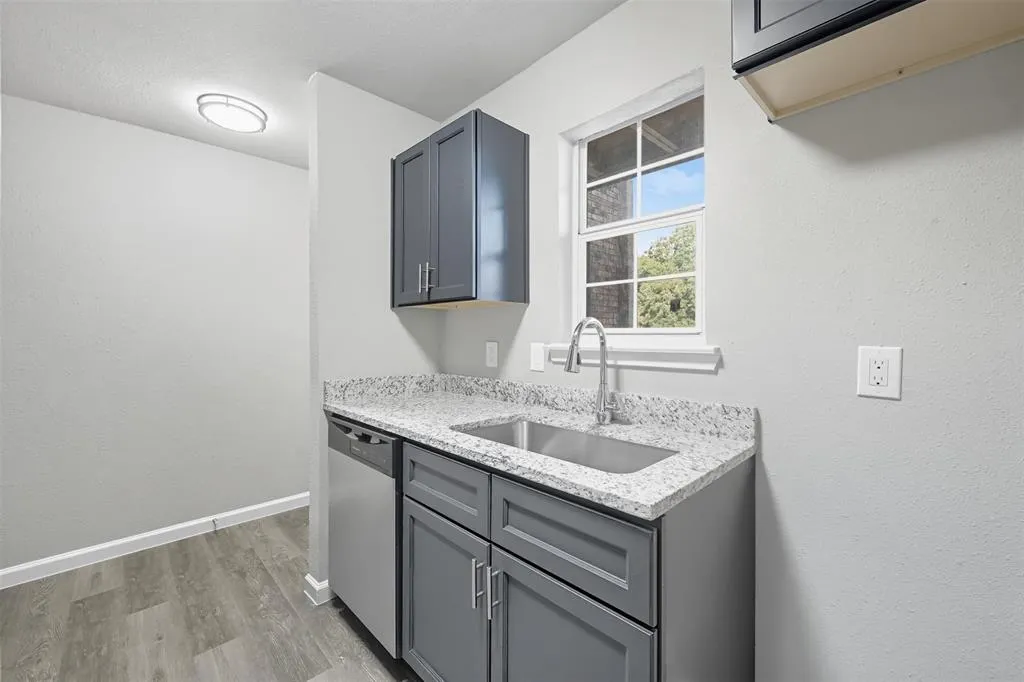 8110 Skillman Street, #1027