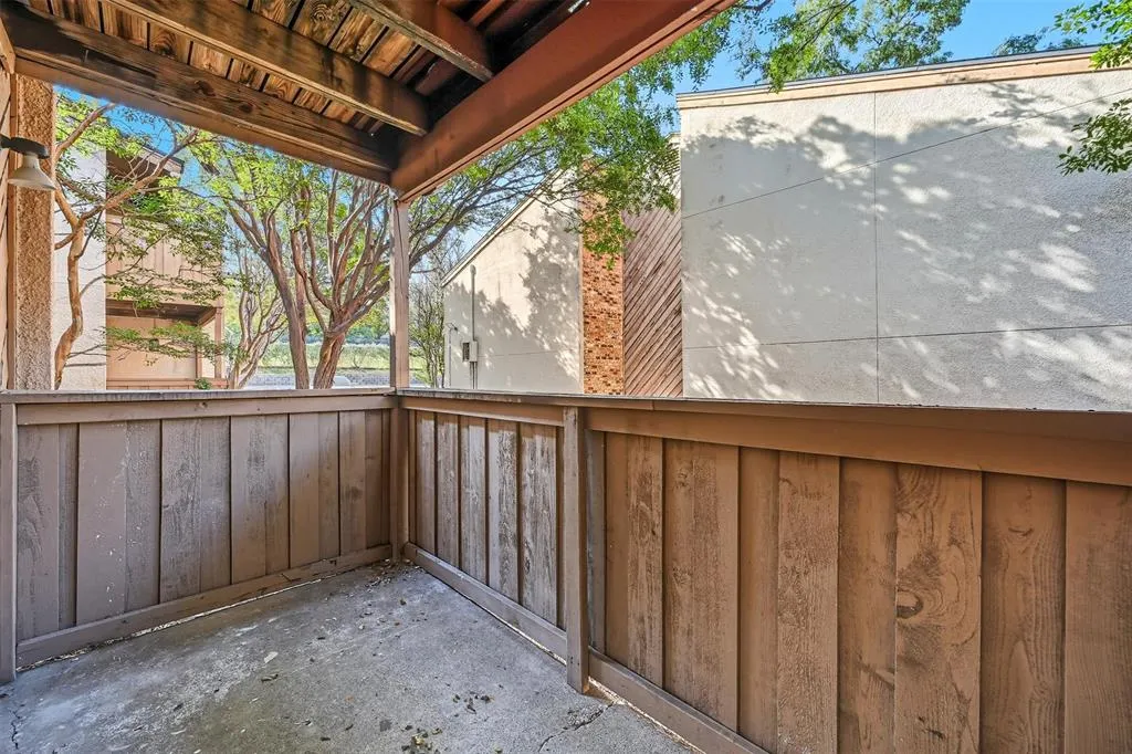 8110 Skillman Street, #1027