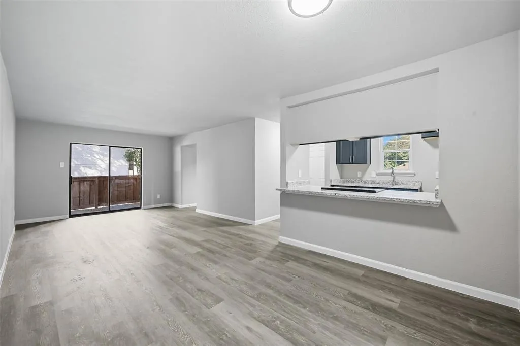8110 Skillman Street, #1027