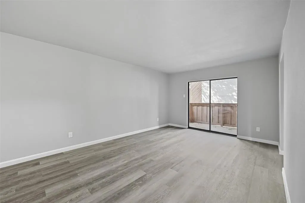 8110 Skillman Street, #1027