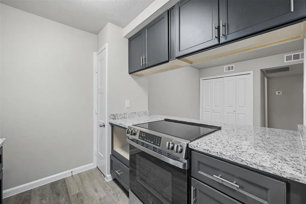 8110 Skillman Street, #1027