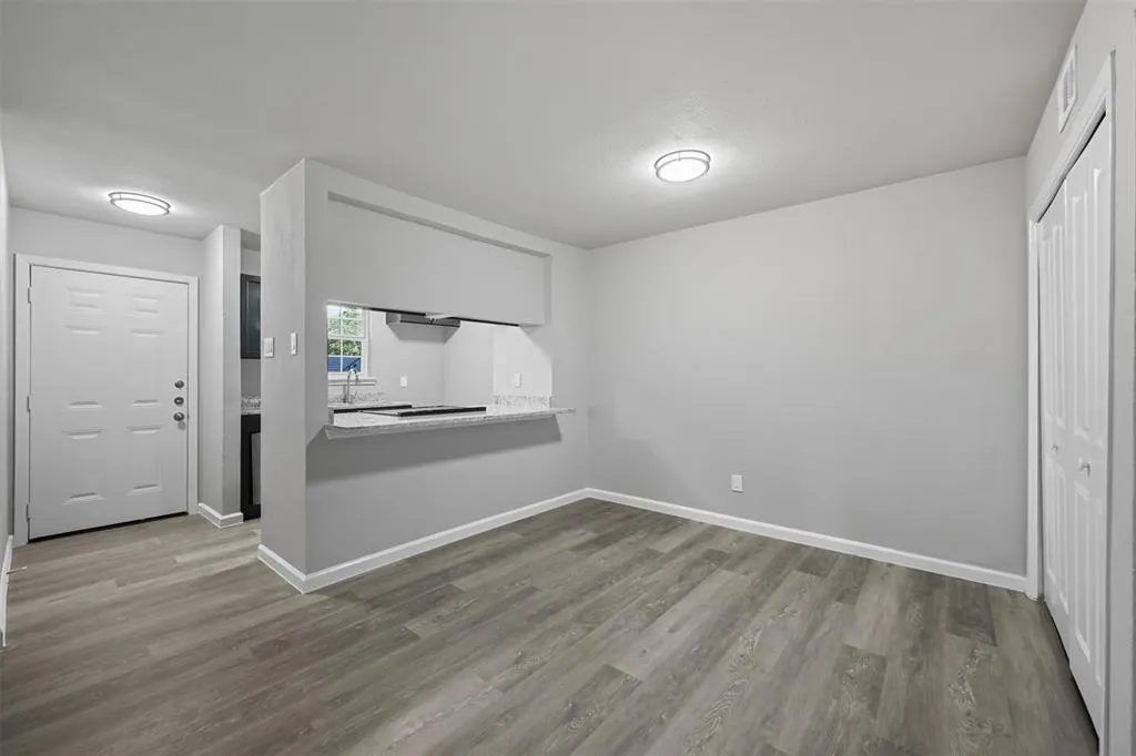 8110 Skillman Street, #1027