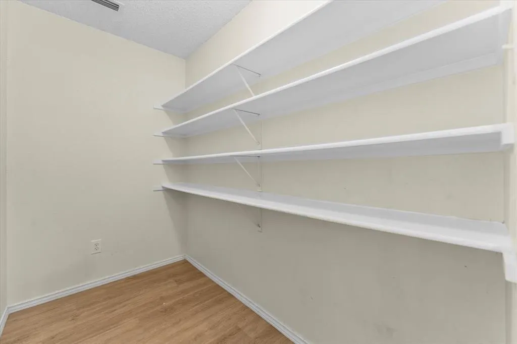 2633 Salt Maker Way