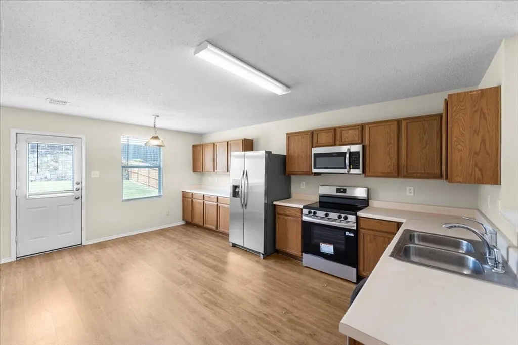 2633 Salt Maker Way