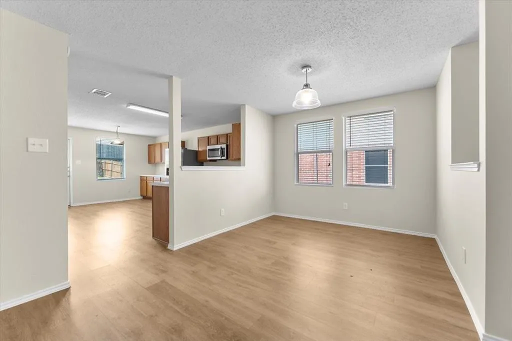2633 Salt Maker Way