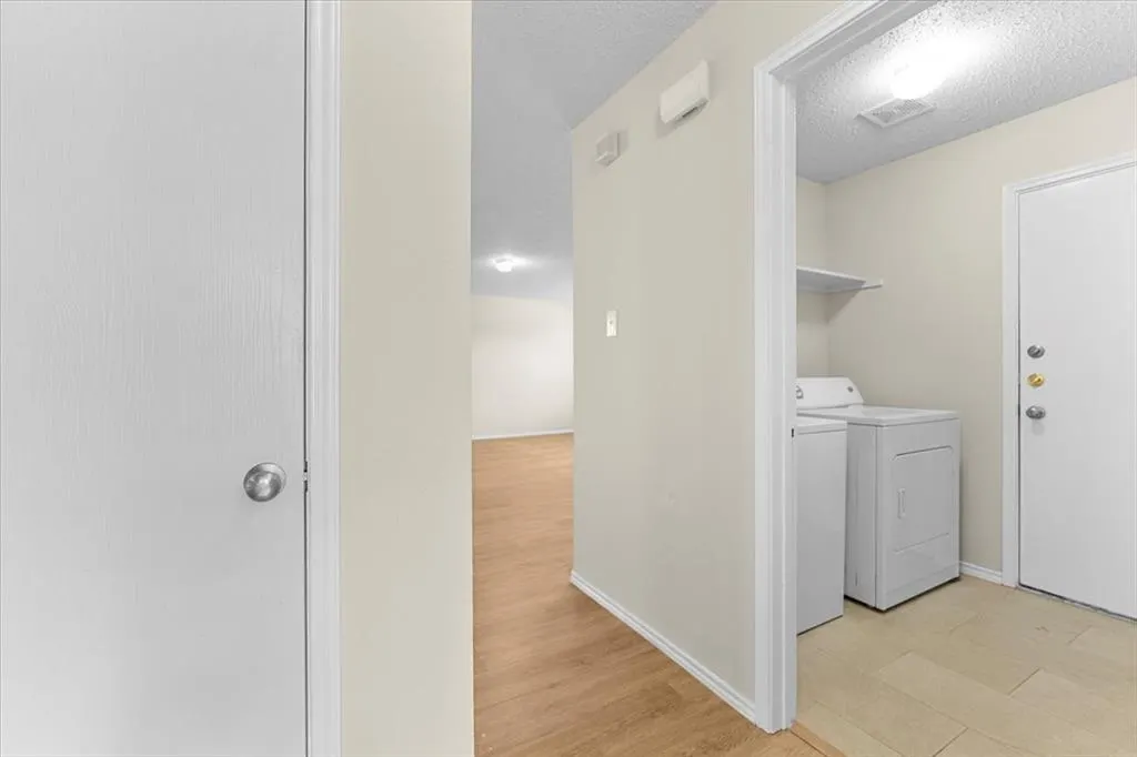 2633 Salt Maker Way