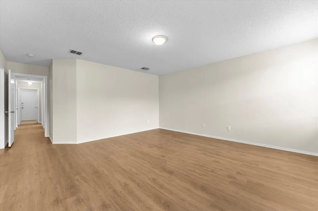 2633 Salt Maker Way