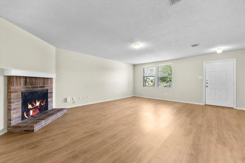 2633 Salt Maker Way