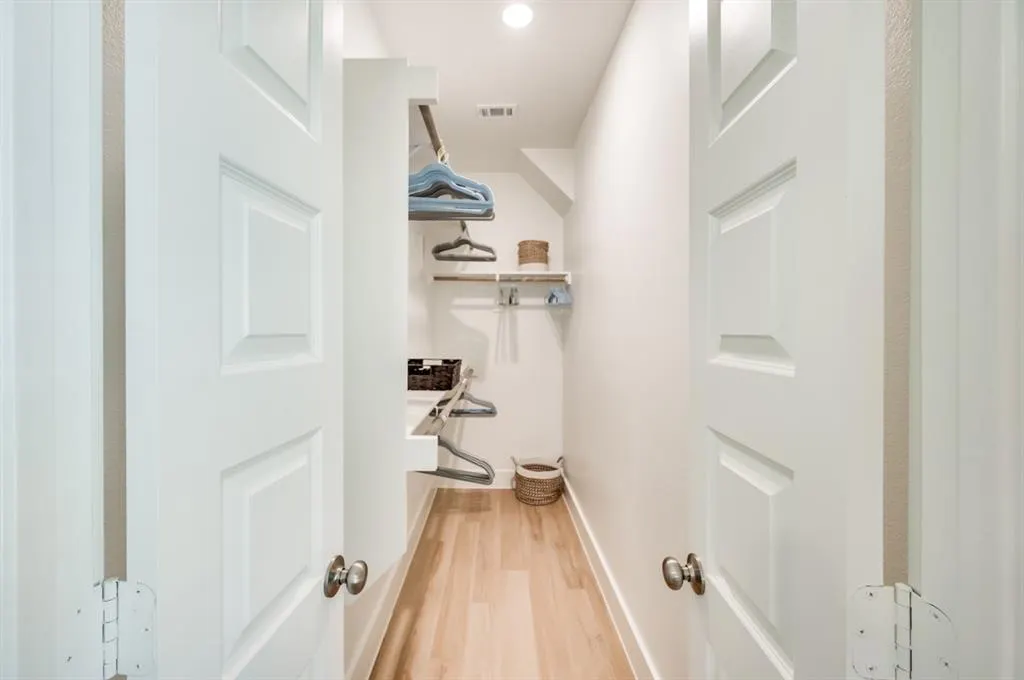 579 LLOYDS ROAD, #1003A