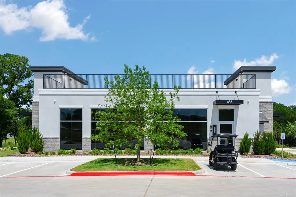 579 LLOYDS ROAD, #1229A