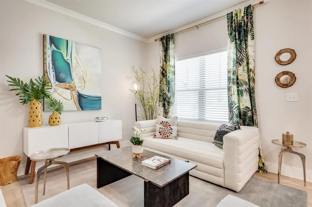 579 LLOYDS ROAD, #1229A