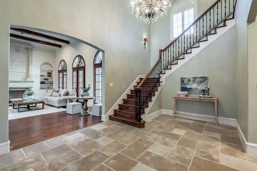 5716 Northbrook Drive