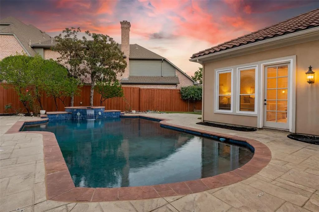 5716 Northbrook Drive