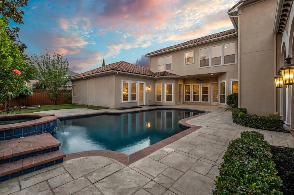 5716 Northbrook Drive