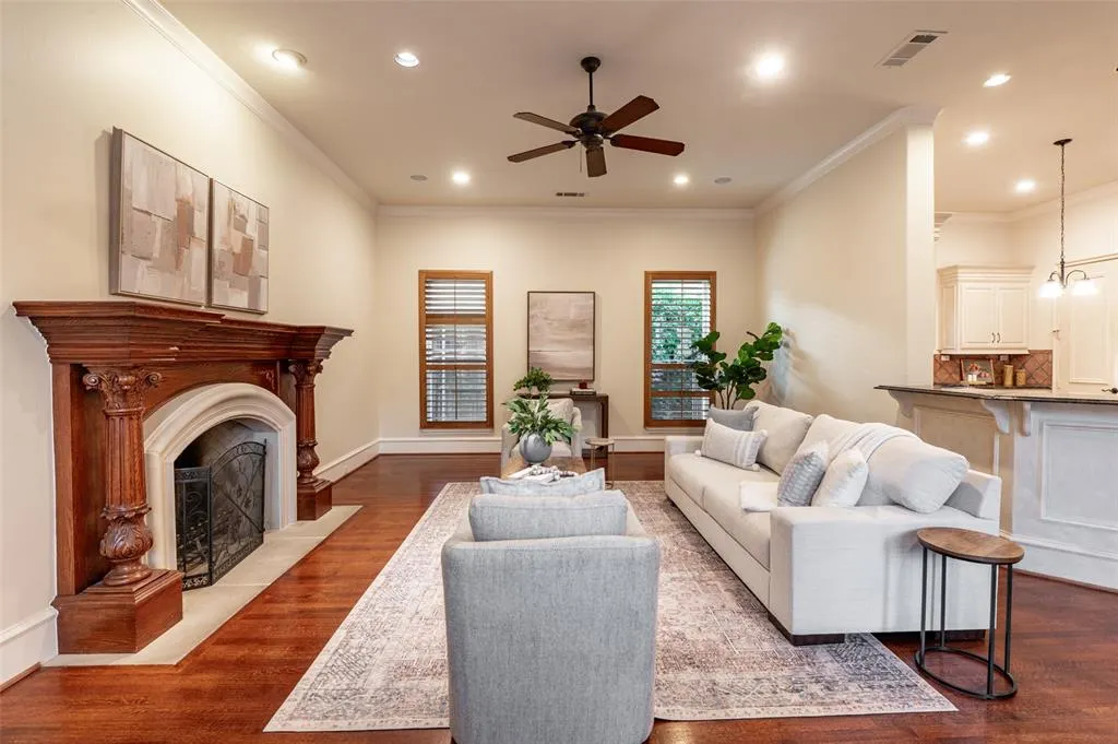 5716 Northbrook Drive