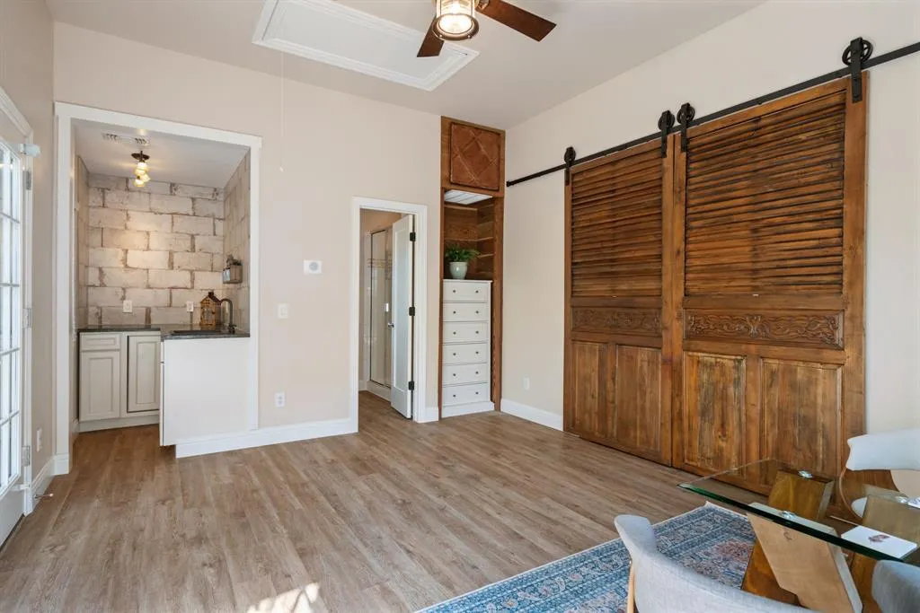 2324 Grassmere Lane