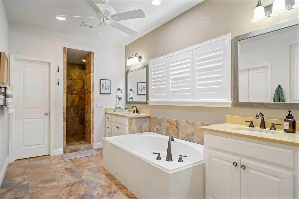 2324 Grassmere Lane
