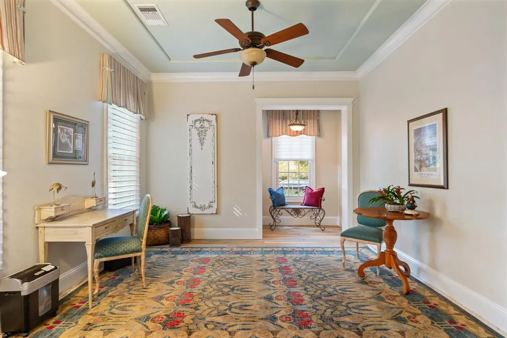 2324 Grassmere Lane