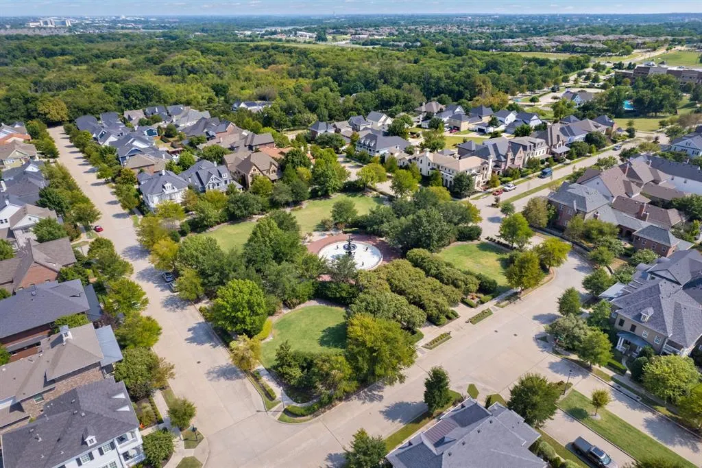 2324 Grassmere Lane