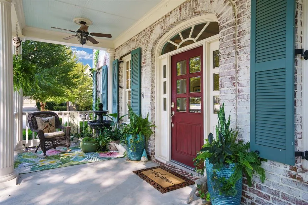 2324 Grassmere Lane