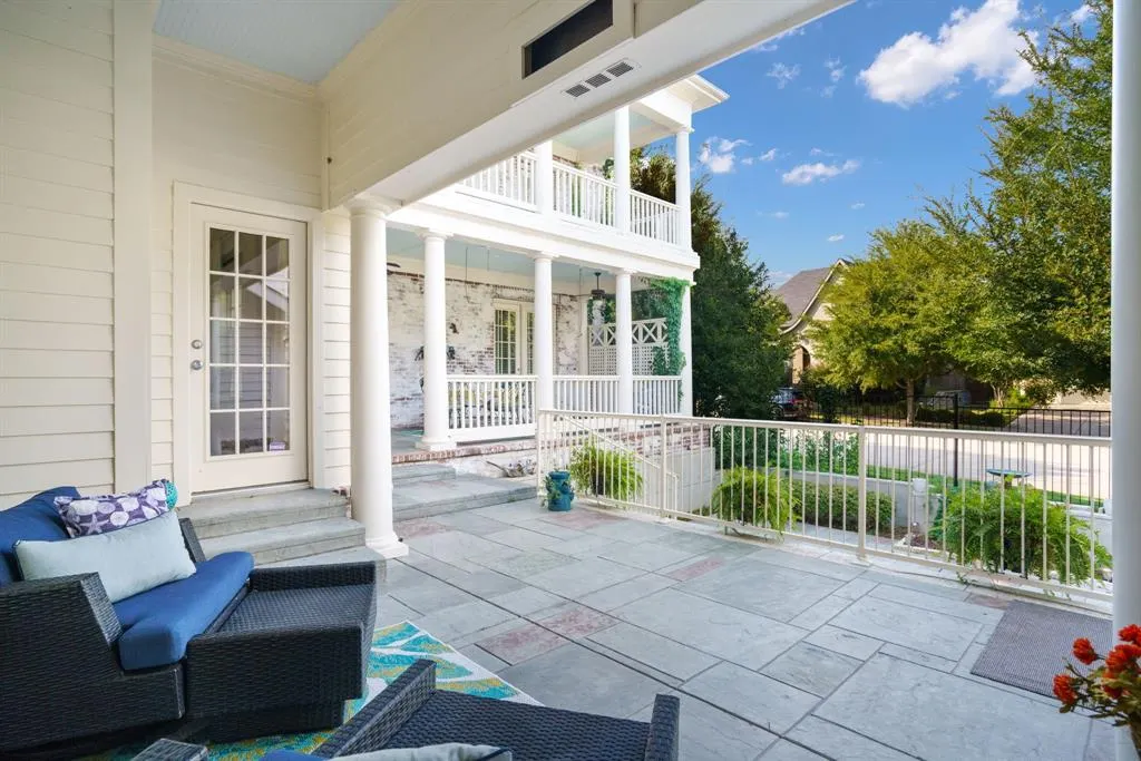 2324 Grassmere Lane