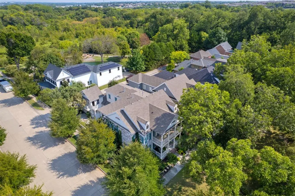 2324 Grassmere Lane