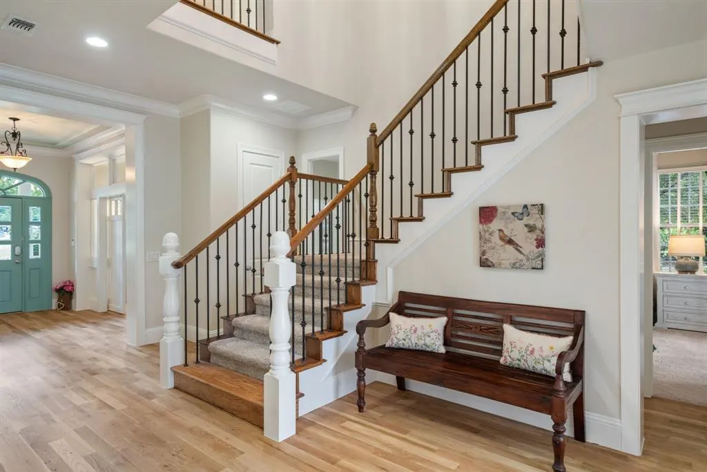 2324 Grassmere Lane