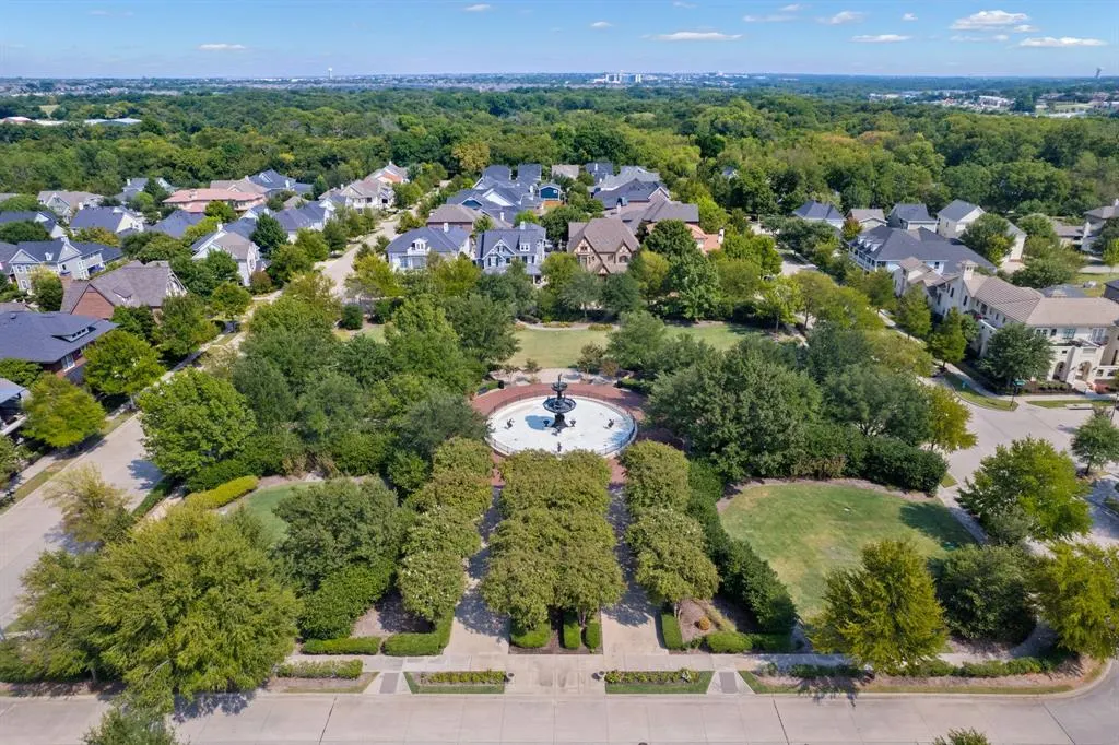 2324 Grassmere Lane