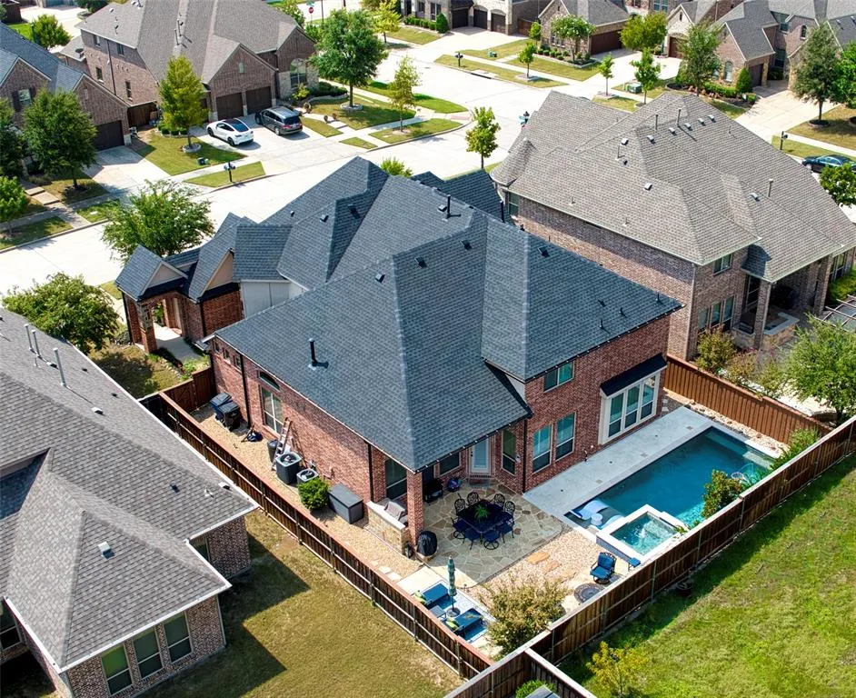 1552 Saddle Tree Road