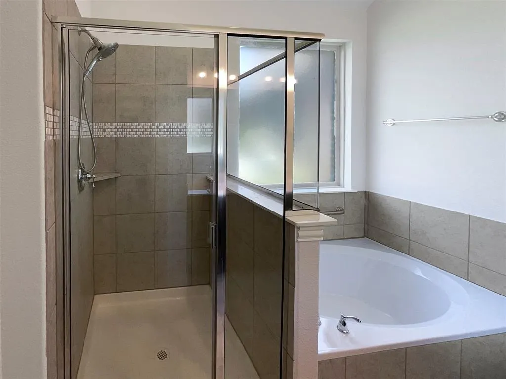 5450 Blue Quail Drive