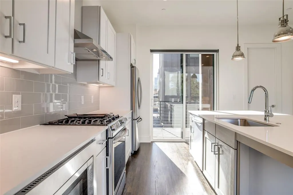 2128 Ashby Street, #302