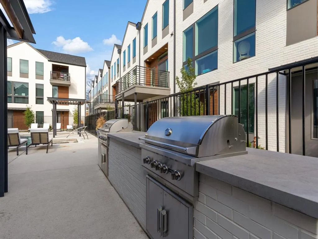 2128 Ashby Street, #302