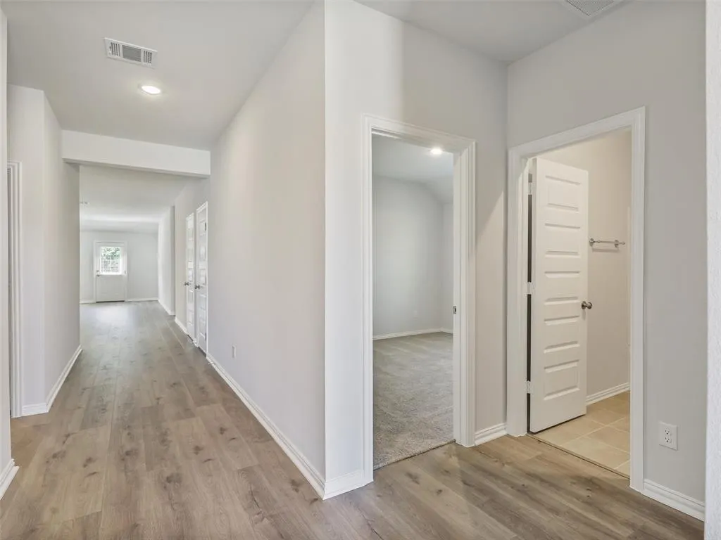1809 Saint James Place Lane