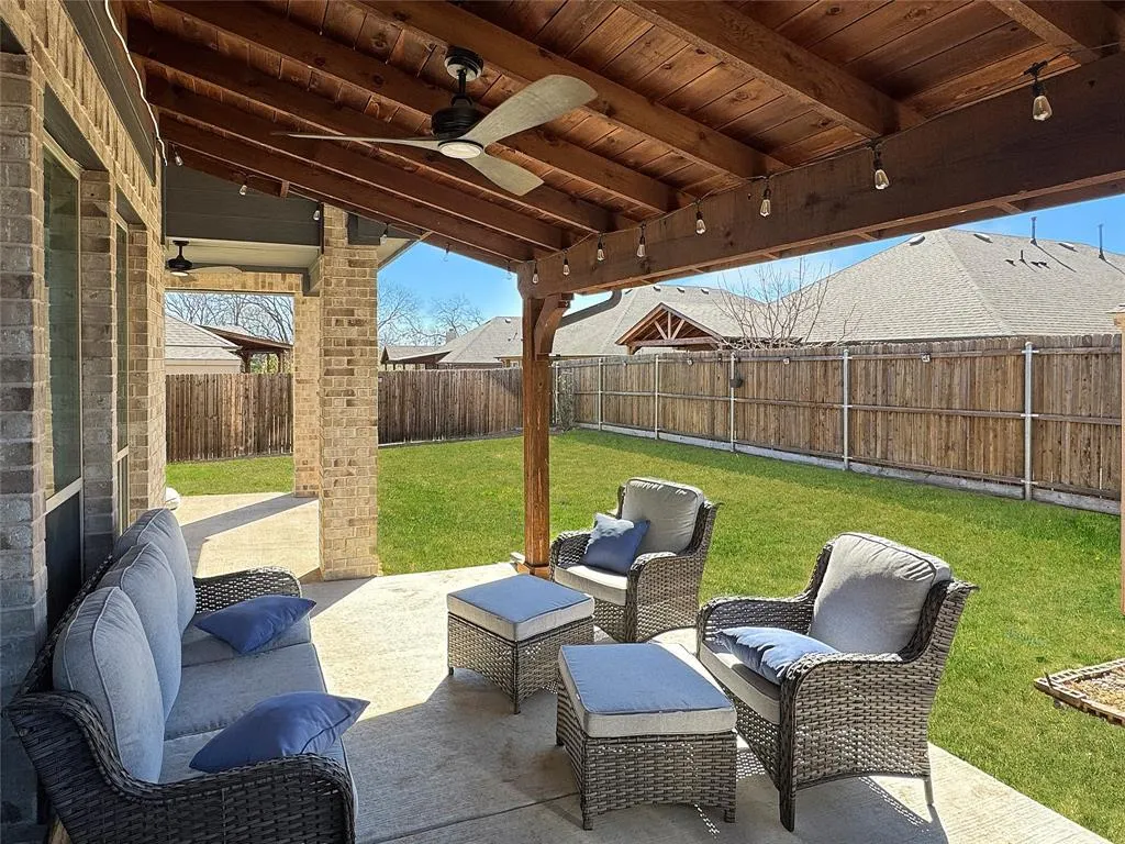 1205 Rockridge Trail