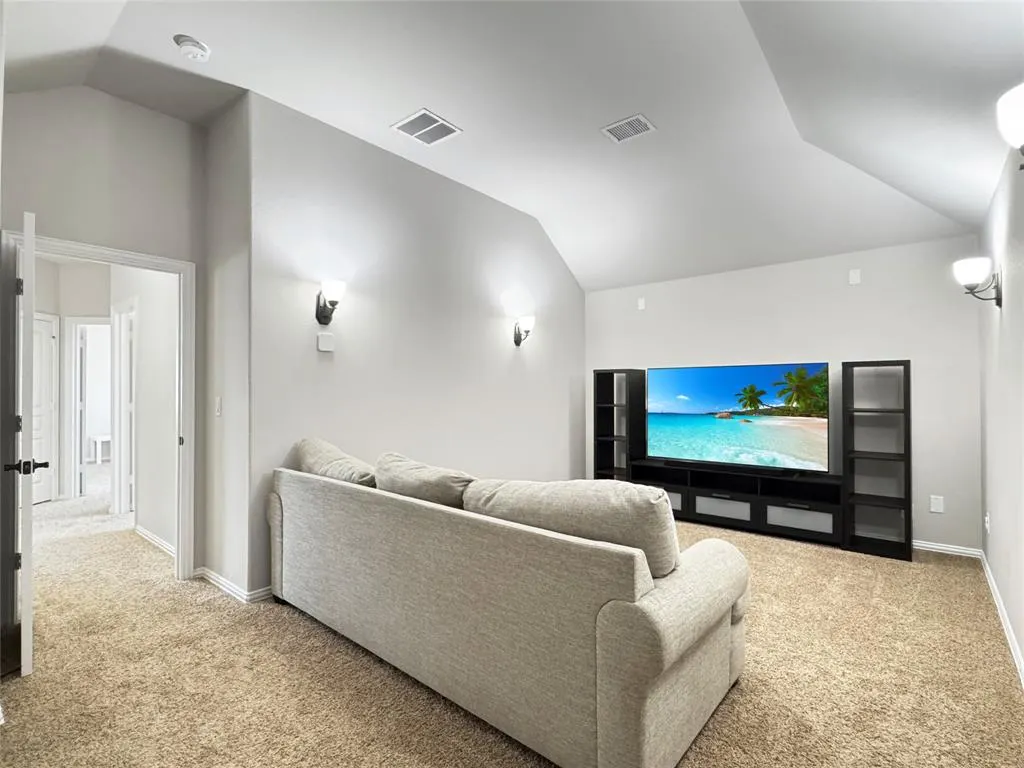 1205 Rockridge Trail