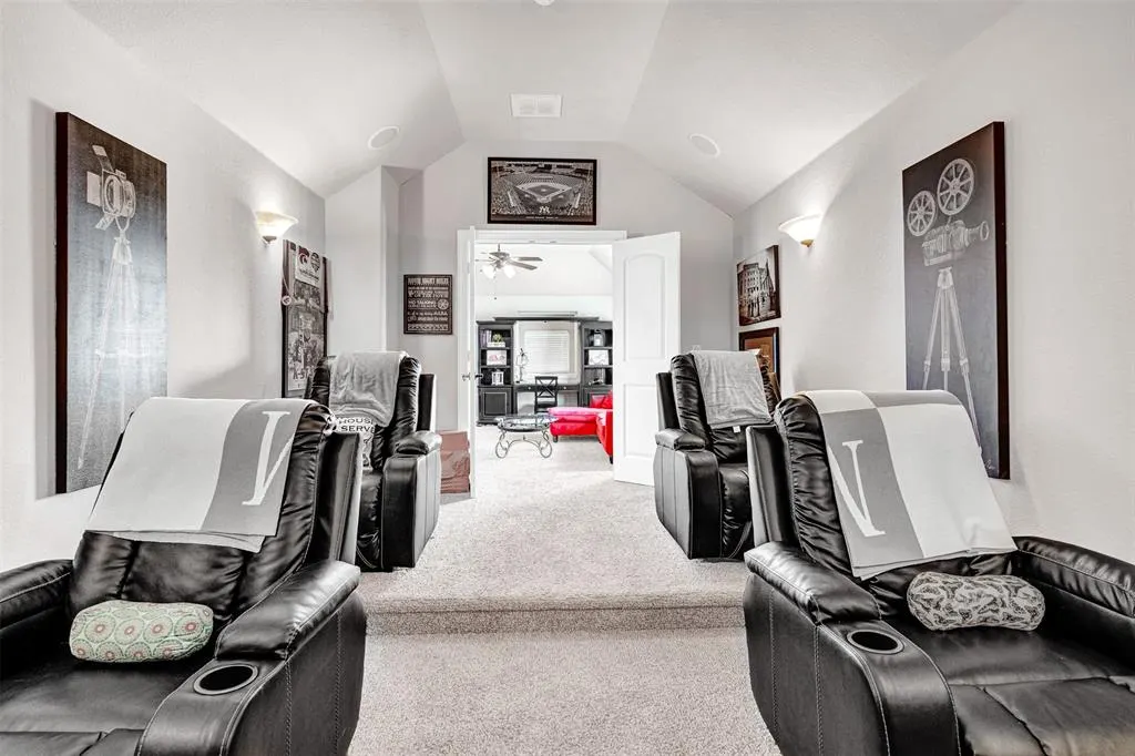 2305 Kemerton