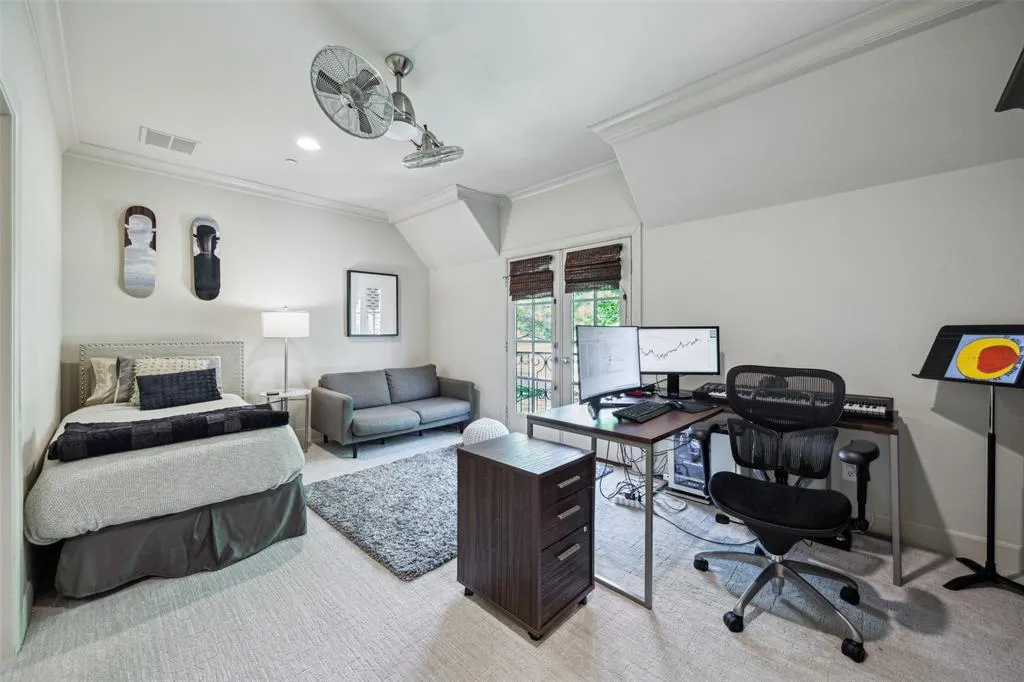 1405 Pecan Hollow Trail