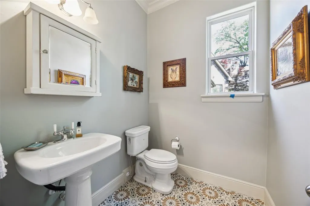 1405 Pecan Hollow Trail