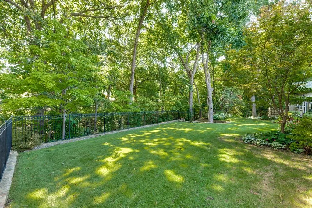 1405 Pecan Hollow Trail