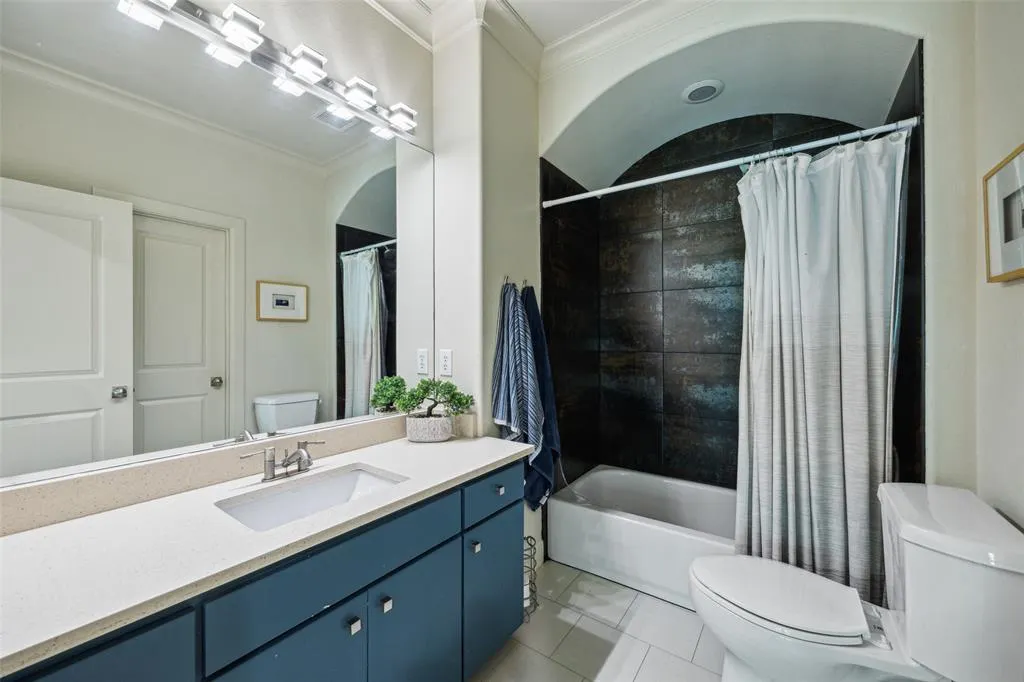 1405 Pecan Hollow Trail