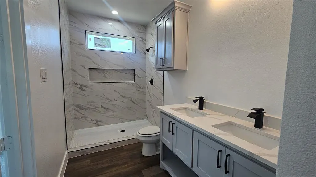 2510 Camel Court