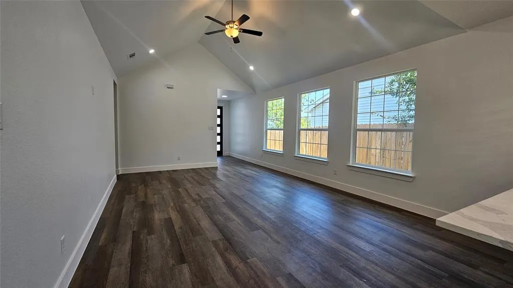2510 Camel Court