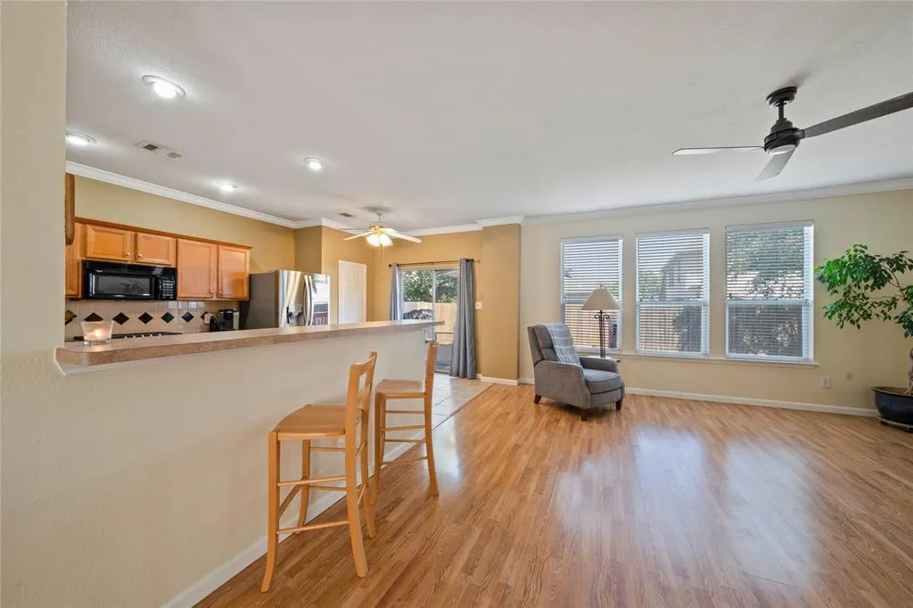 9120 Harrisburg Lane