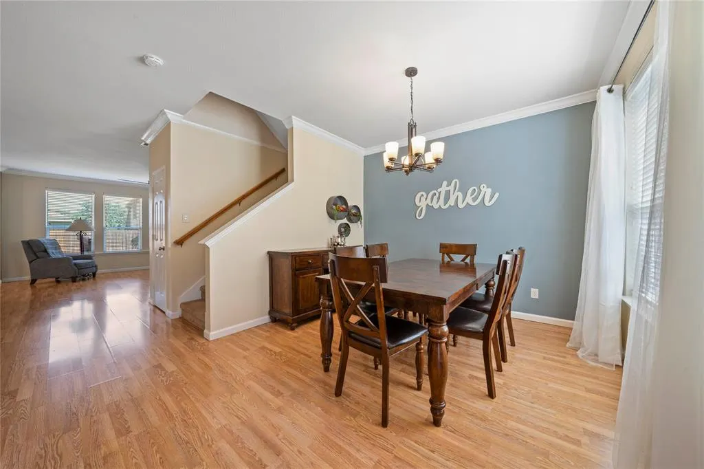 9120 Harrisburg Lane